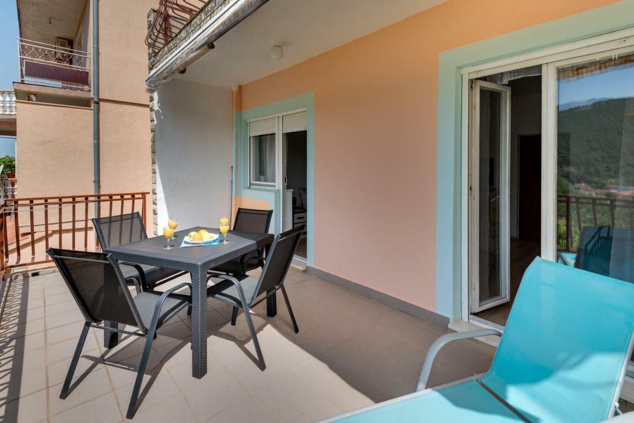 Cozy Apartment Stana In Grebastica Šibenik Eksteriør billede