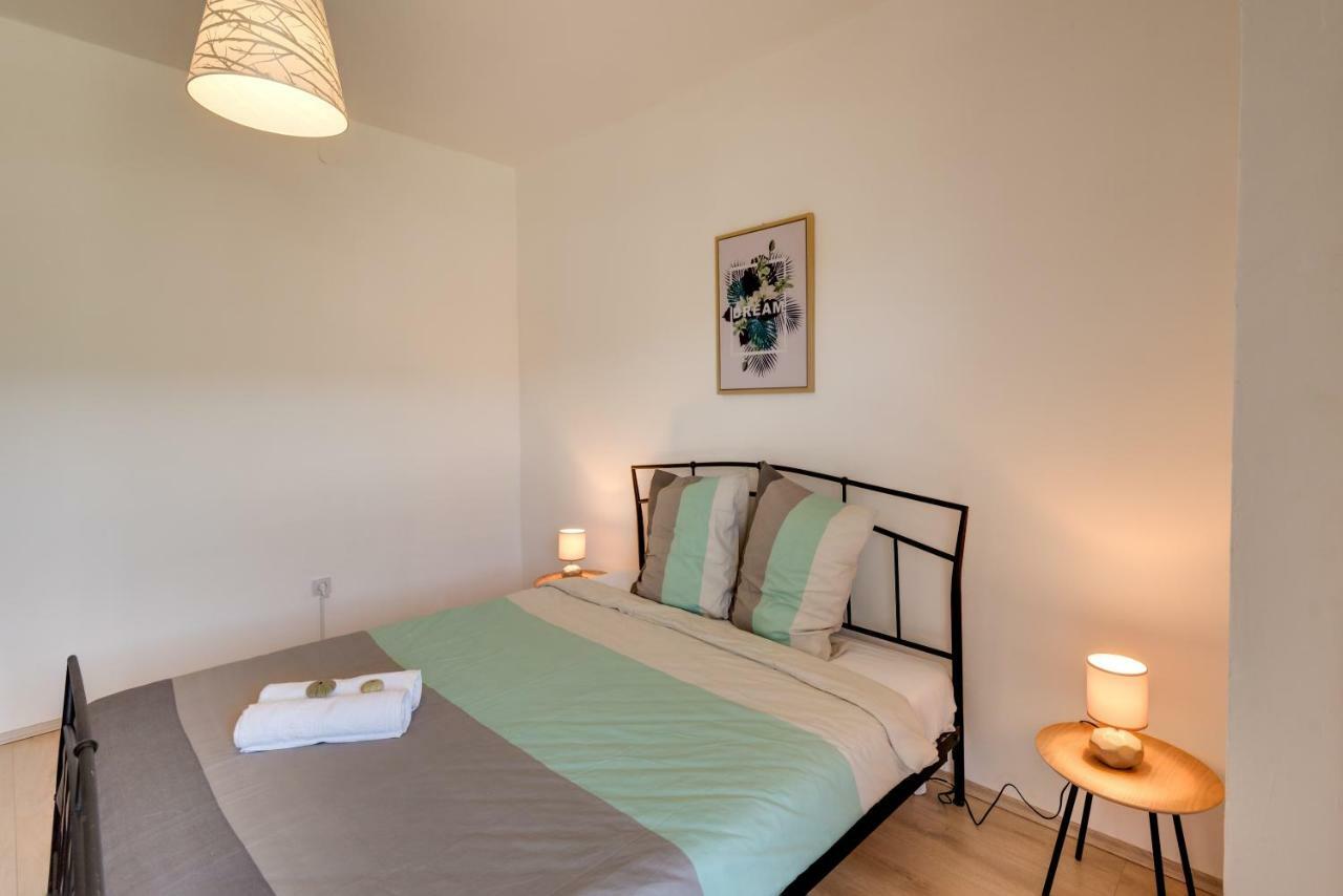 Cozy Apartment Stana In Grebastica Šibenik Eksteriør billede