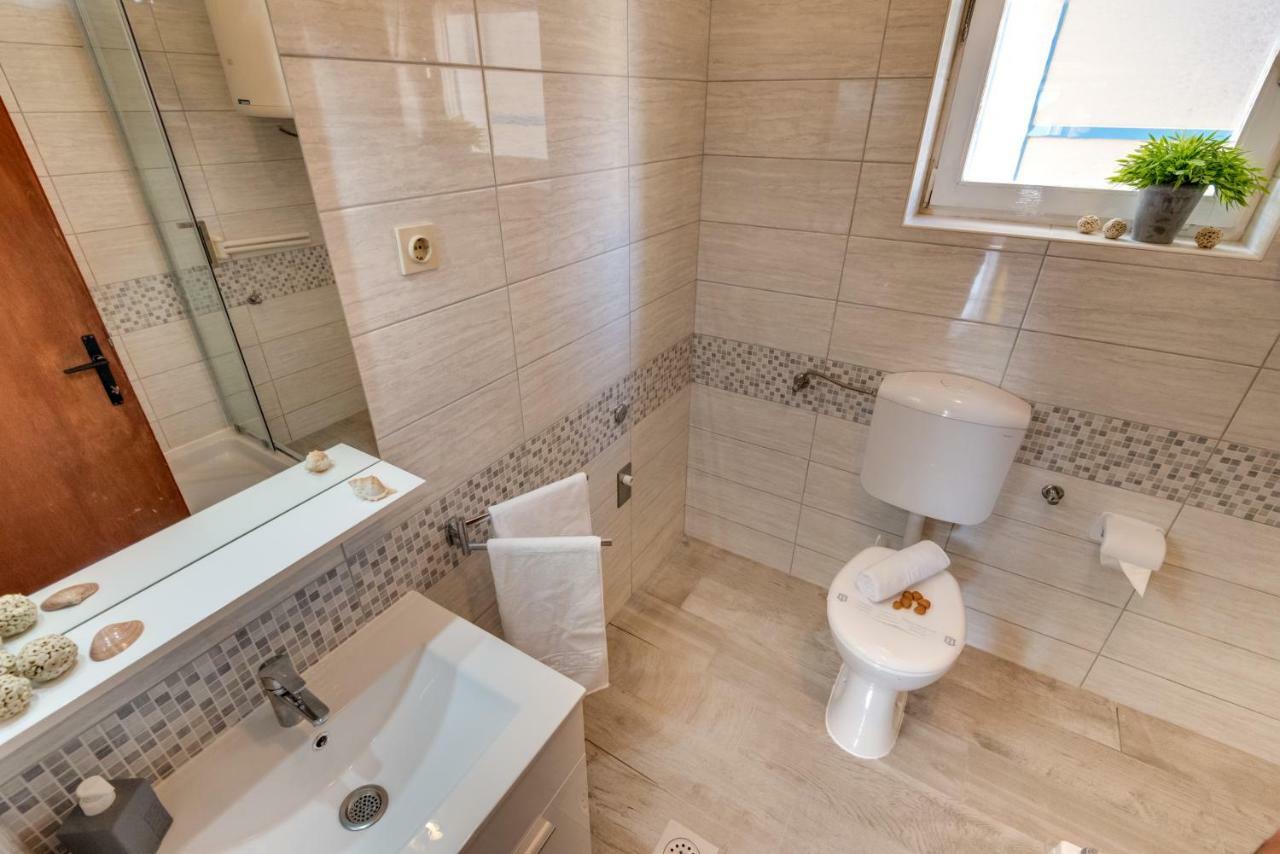 Cozy Apartment Stana In Grebastica Šibenik Eksteriør billede